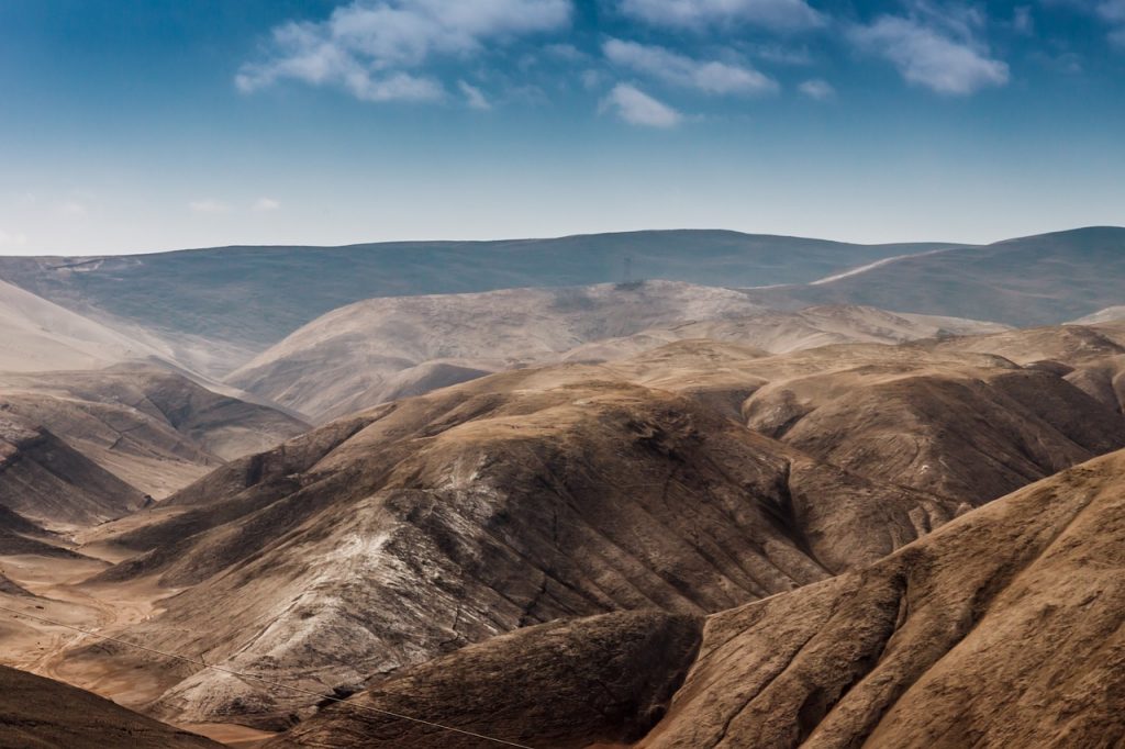 desert, mountains, sky clouds-4842264.jpg